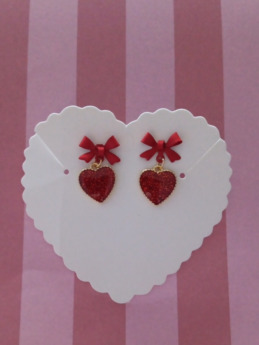 Pretty Red Heart❤️ Earrings with Sparkle Bow New!